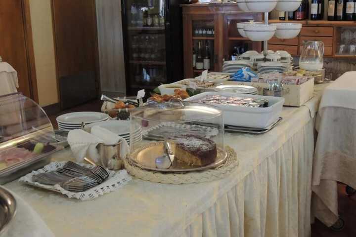 Dining 58 of 82
