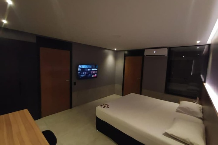 Room 27 of 56