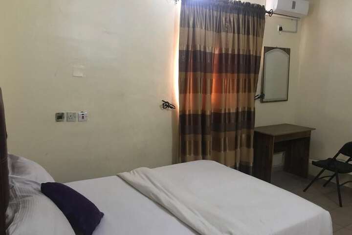 Room 22 of 30
