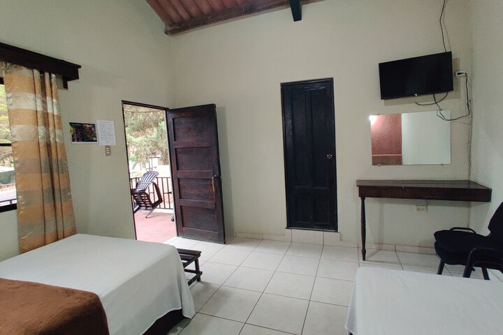 Room 20 of 48