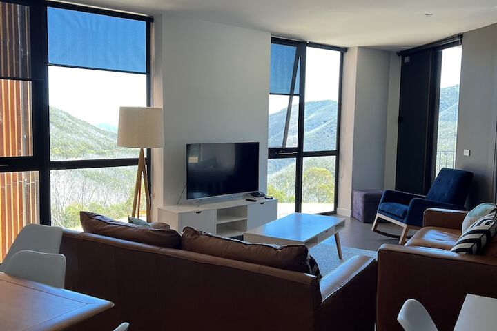 Room 5 of 20