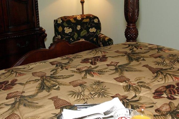 Image of POND VIEW FINE DINING & INN