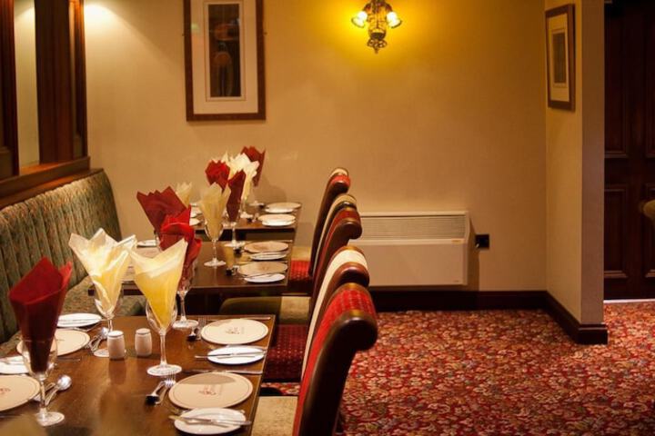 Dining 42 of 72