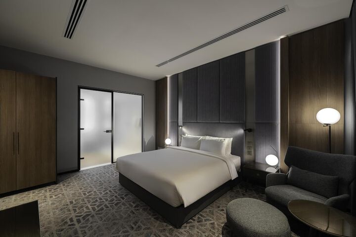 Room 26 of 120