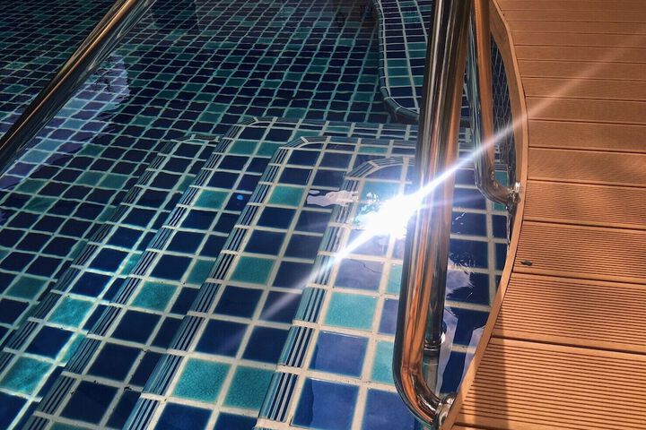 Pool 43 of 56