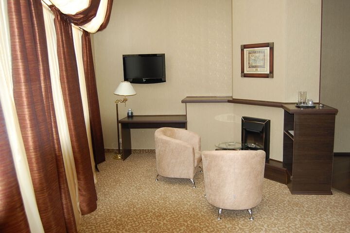 Room 16 of 63