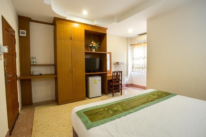 Room 14 of 52