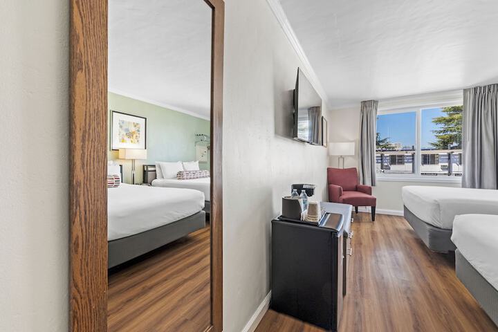 Room 20 of 48