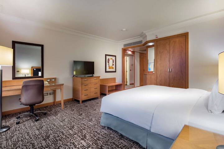 Room 9 of 113
