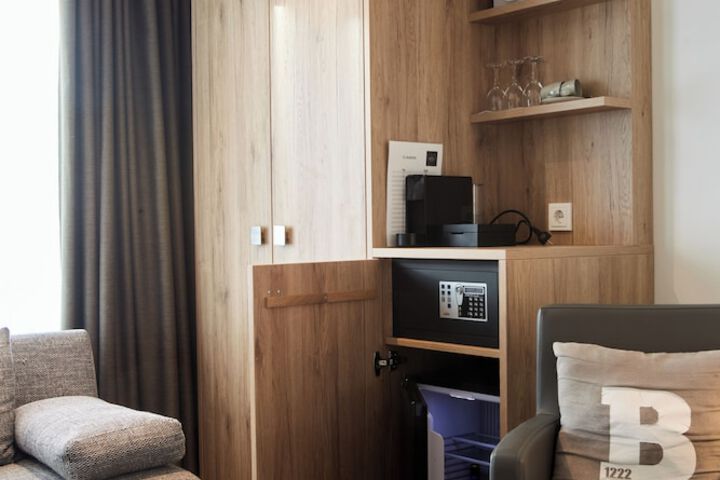 Room 5 of 29