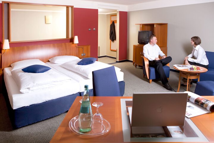 Room 26 of 73