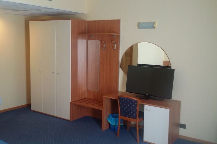 Room 21 of 60