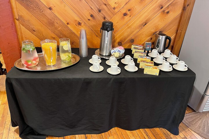 Breakfast/Coffee Service 66 of 94