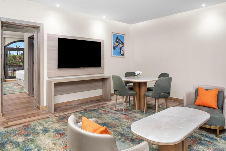 Room 36 of 102