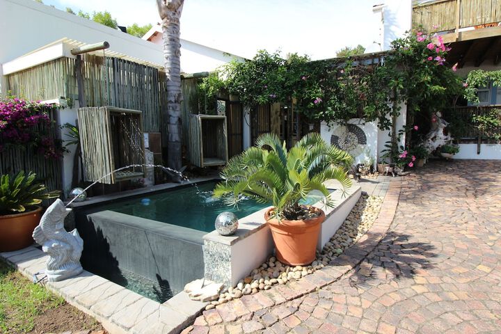 Pool 44 of 67