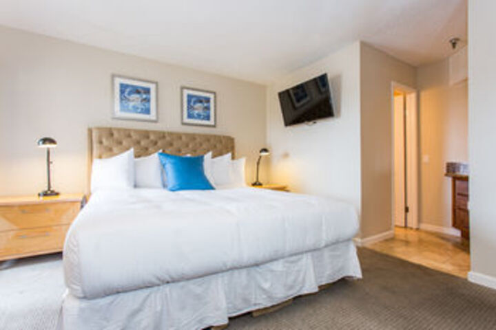 Room 9 of 23