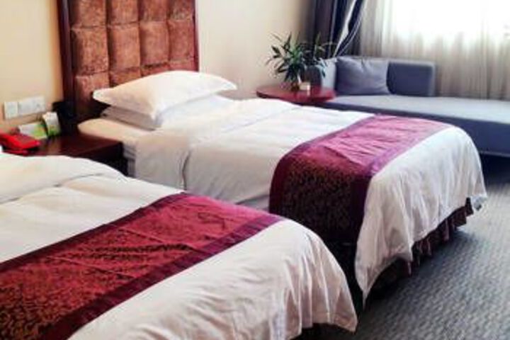 Room 2 of 19