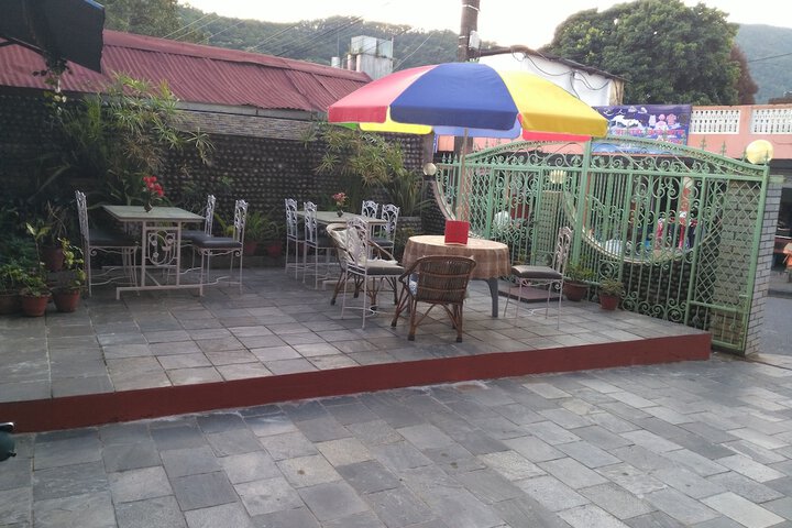 Hotel Exterior 20 of 24