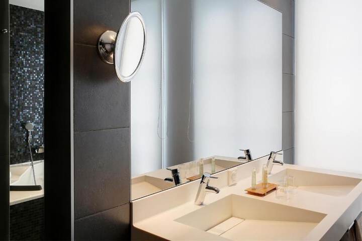 Bathroom Interior Photo