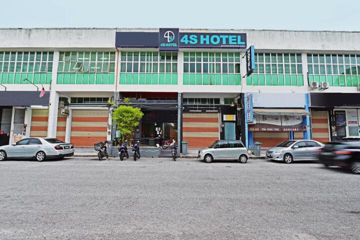 Capital O 90674 4S Hotel
