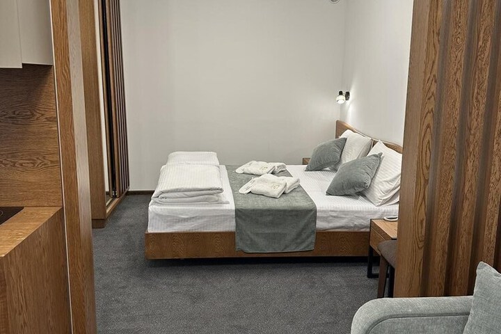 Room 19 of 49