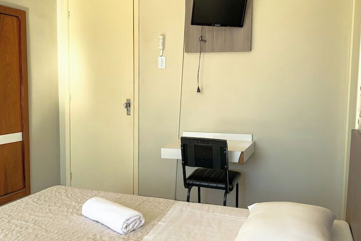 Room 16 of 26