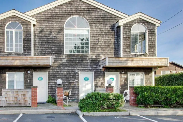 Exterior of Beaches Inn Fourplex