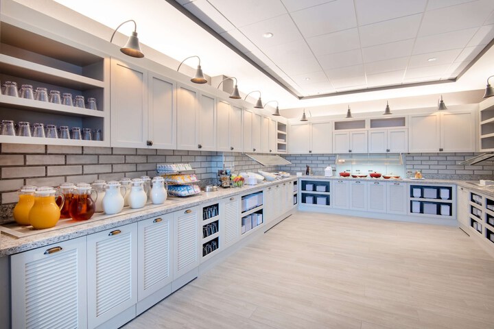 Breakfast area
