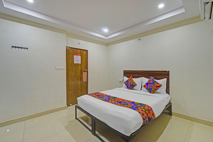Room 14 of 25