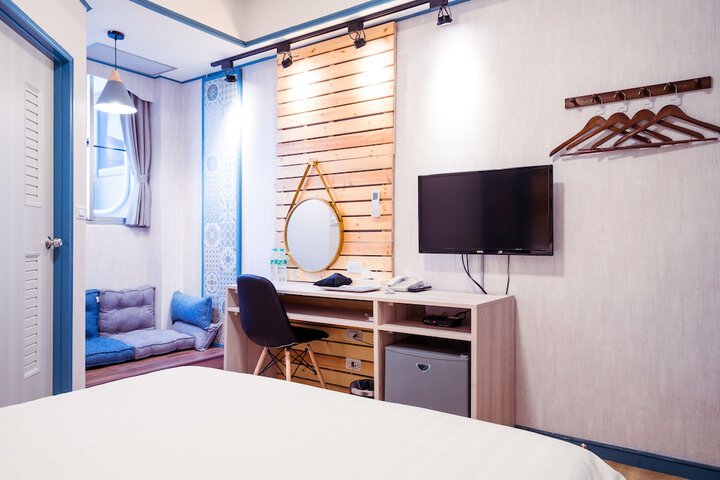 Room 136 of 232