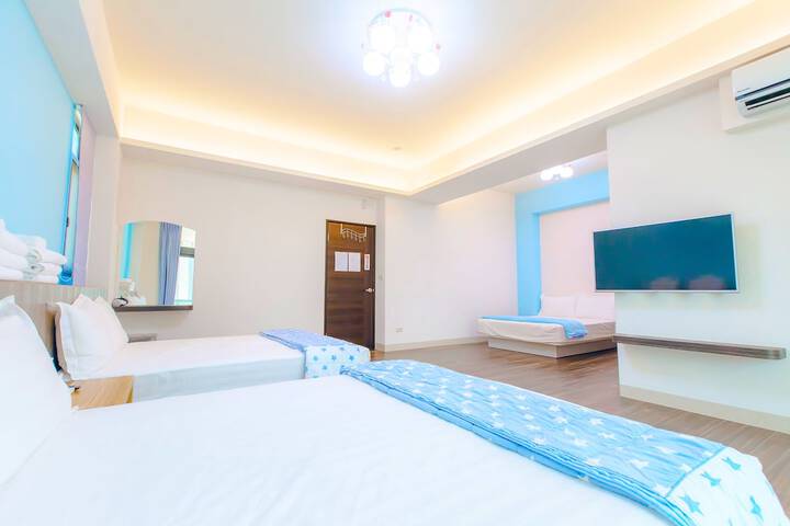 Room 17 of 39