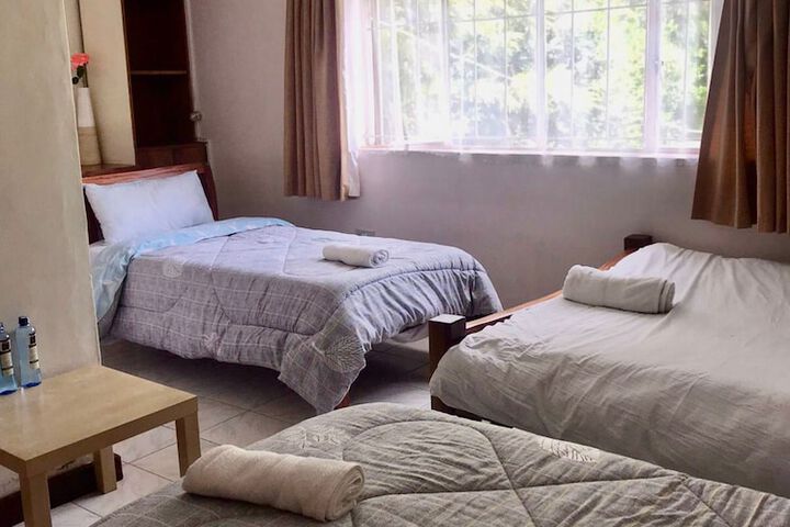 Room 2 of 9