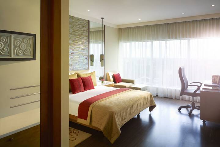 Room 5 of 43