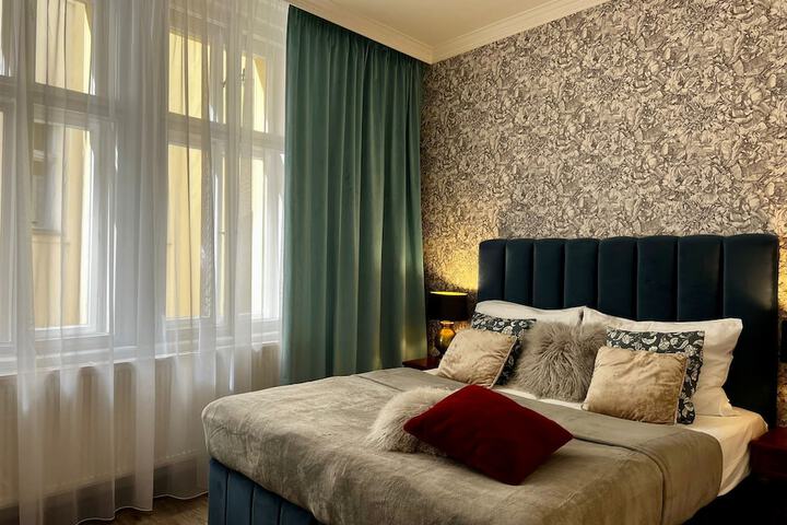 Room 16 of 39