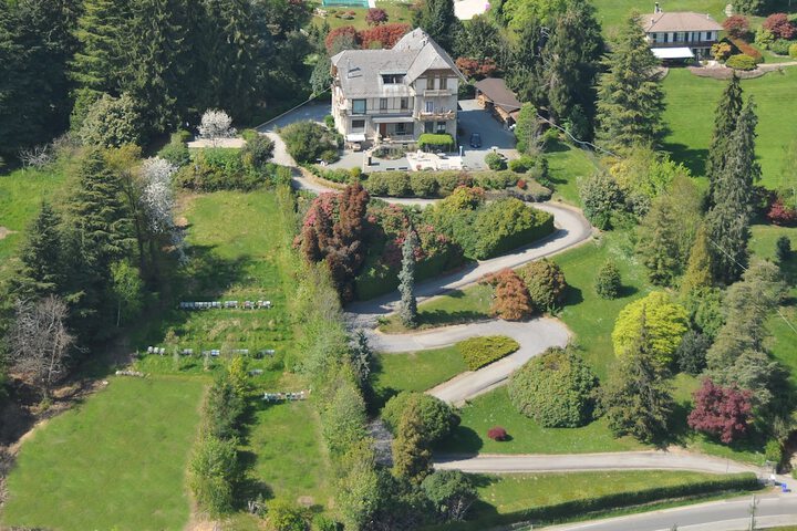 Exterior Photo