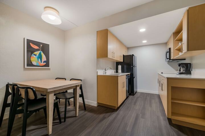 Private kitchenette