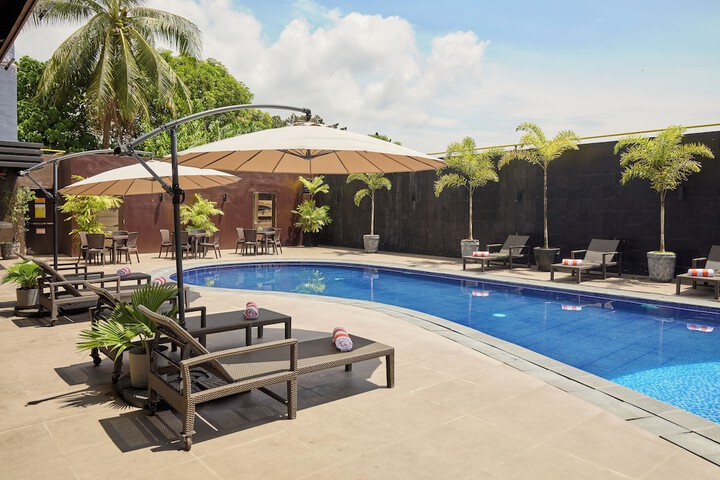 Pool 55 of 91