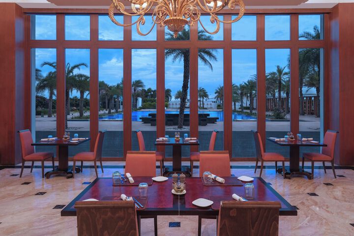 Dining 58 of 71