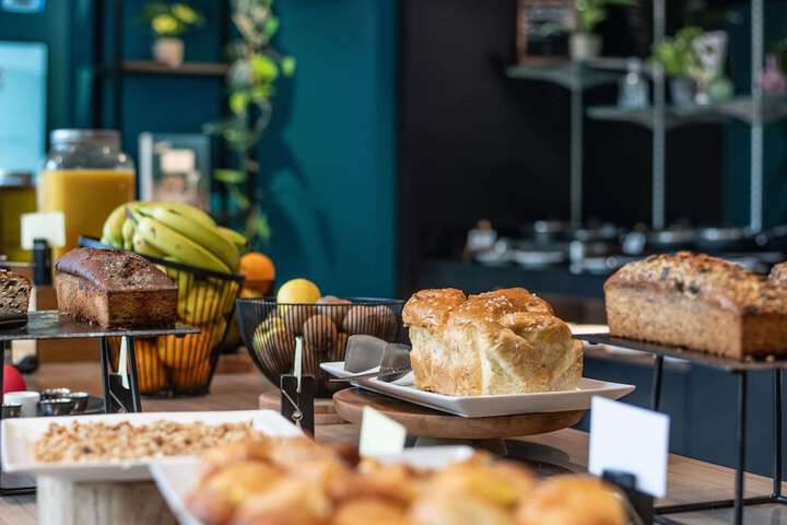 Breakfast/Coffee Service 116 of 223