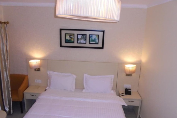 Room 14 of 44