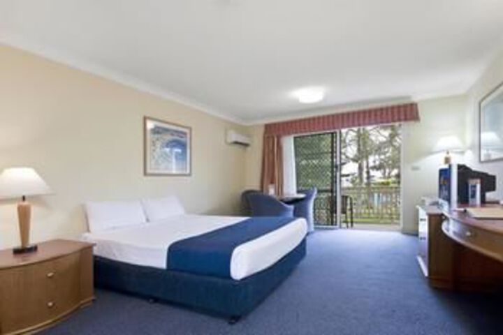 Room 14 of 32