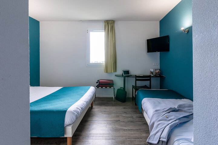 Room 8 of 41