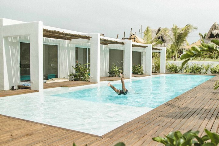 Pool 108 of 151