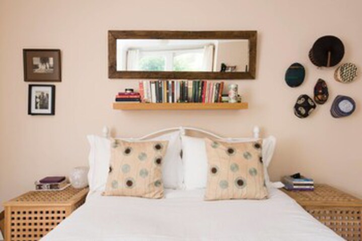 Room 12 of 28