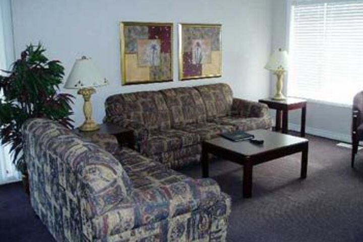 Room 27 of 32