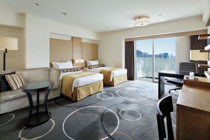 Room 43 of 239