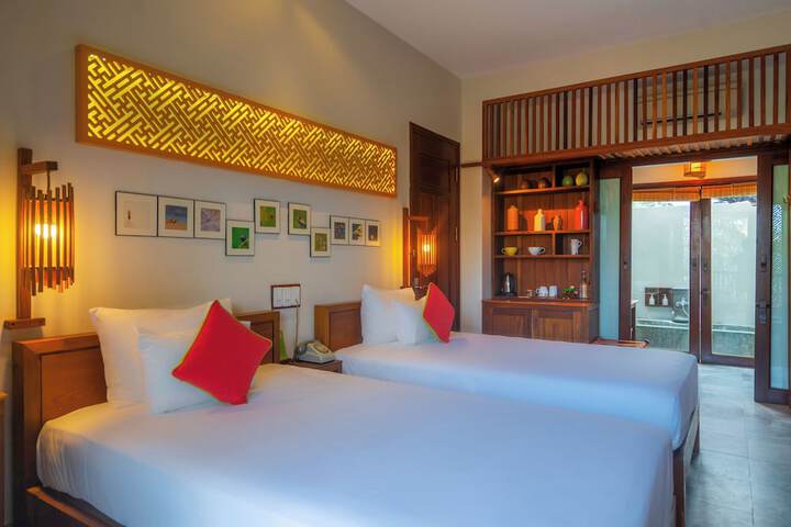 Room 18 of 81