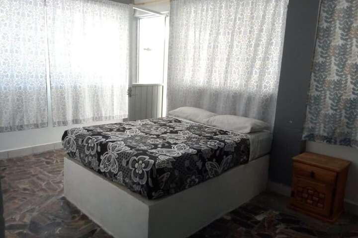 Room 8 of 25