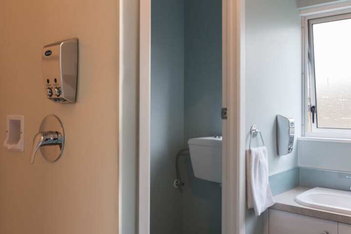 Room 48 of 64