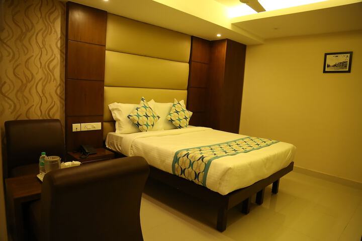 Room 9 of 39